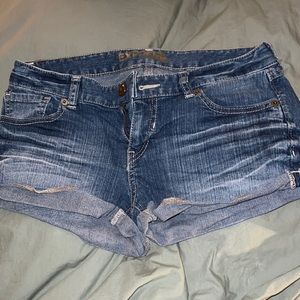 Express Stretch Low Rise Jean Shorts- Size 4